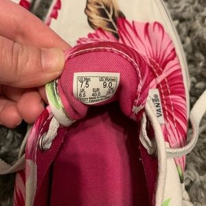 Vans Shoes - Floral Vans Vans Shoes - Floral Vans